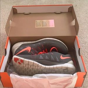 Women’s Nike Free 5.0 sneakers size 9.5